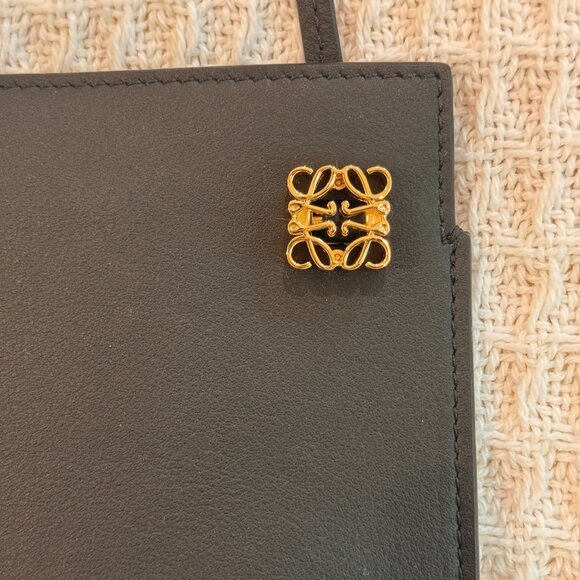 Loewe Dice Pocket (Smooth Calfskin) Dice Pocket: Black and Gold - Picture 7 of 8